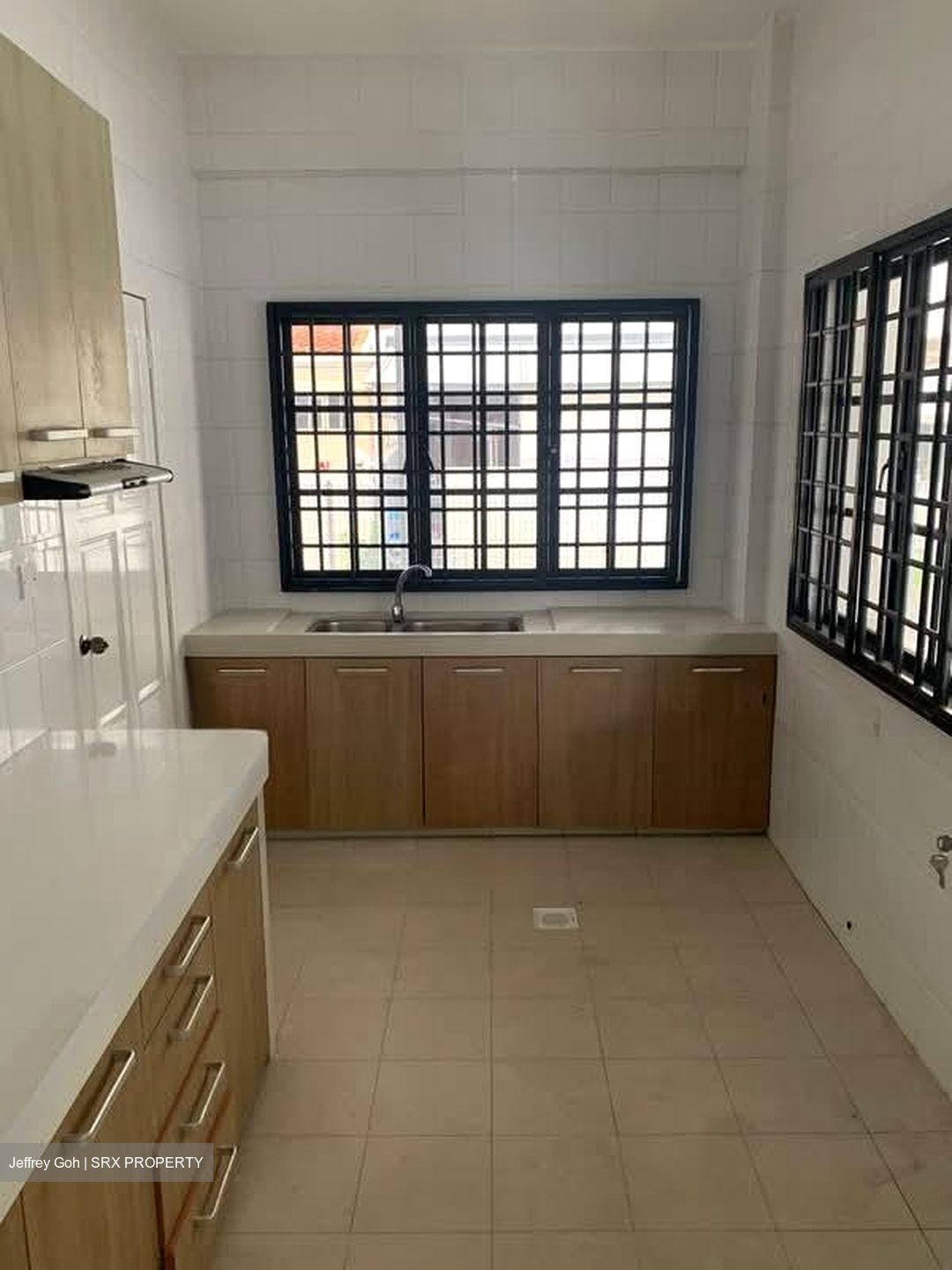 Lorong 105 Changi (D15), Terrace #575328191
